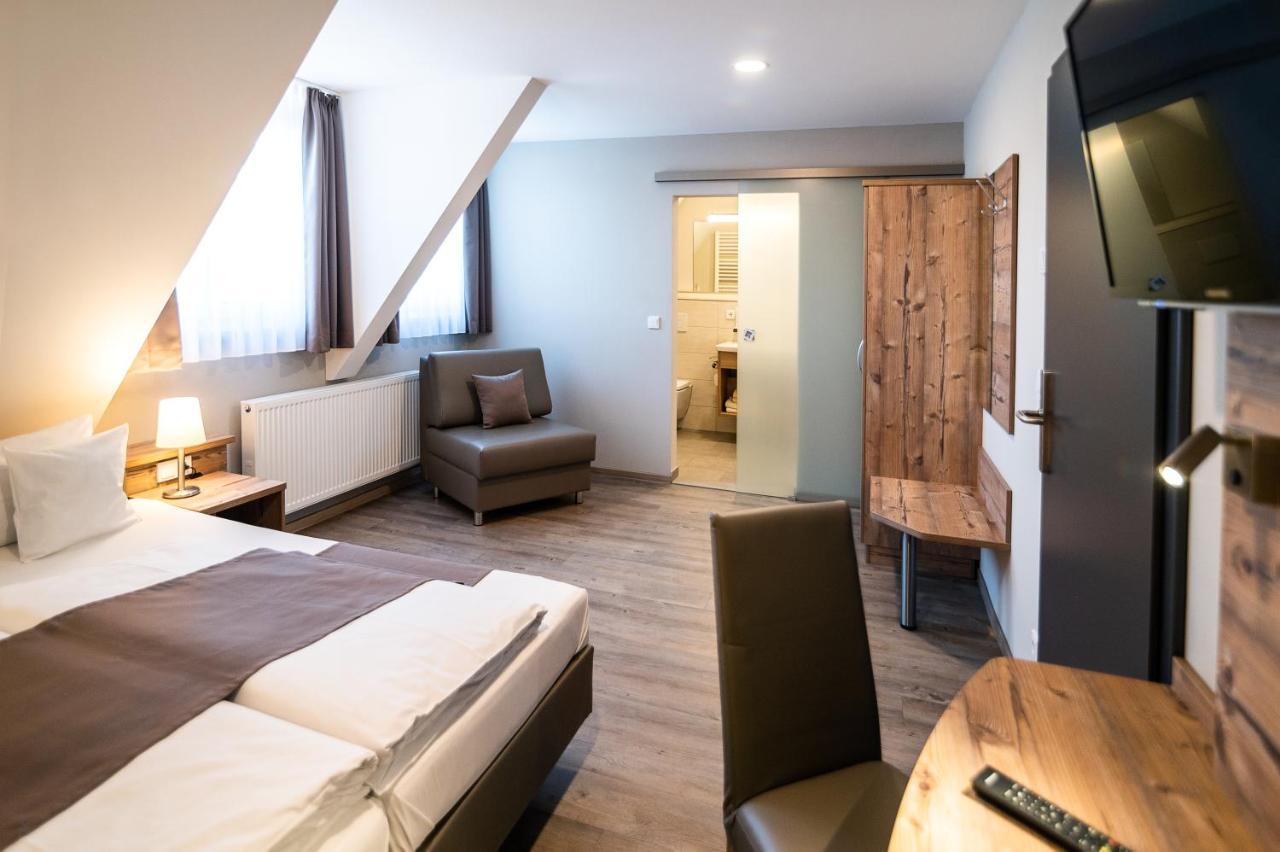 Hotel-Gasthof Neue Post Leutershausen  Kültér fotó
