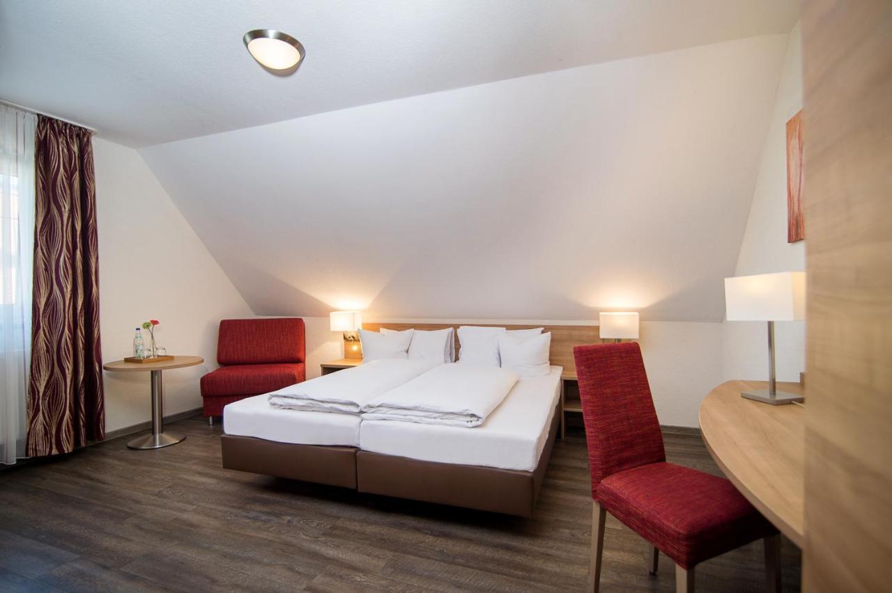 Hotel-Gasthof Neue Post Leutershausen  Kültér fotó